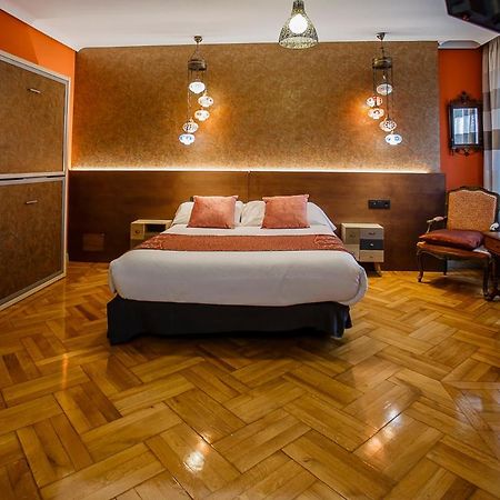 Hostal Rodas Pamplona Exteriér fotografie