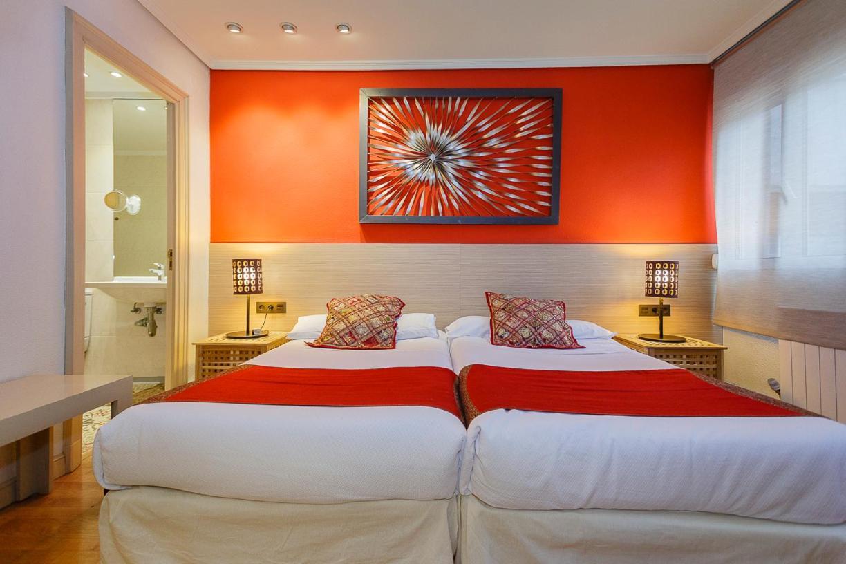 Hostal Rodas Pamplona Exteriér fotografie