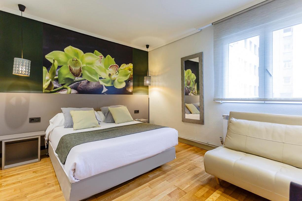 Hostal Rodas Pamplona Exteriér fotografie