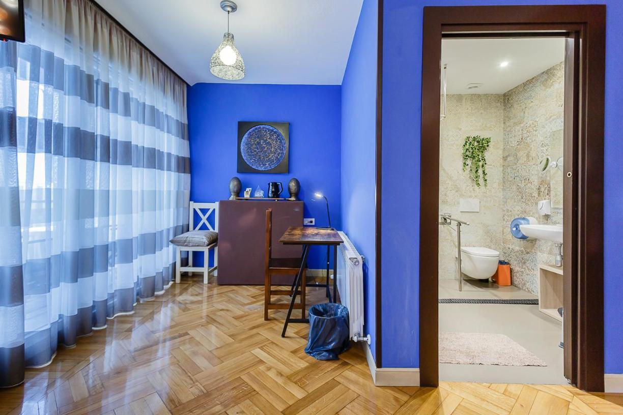 Hostal Rodas Pamplona Exteriér fotografie