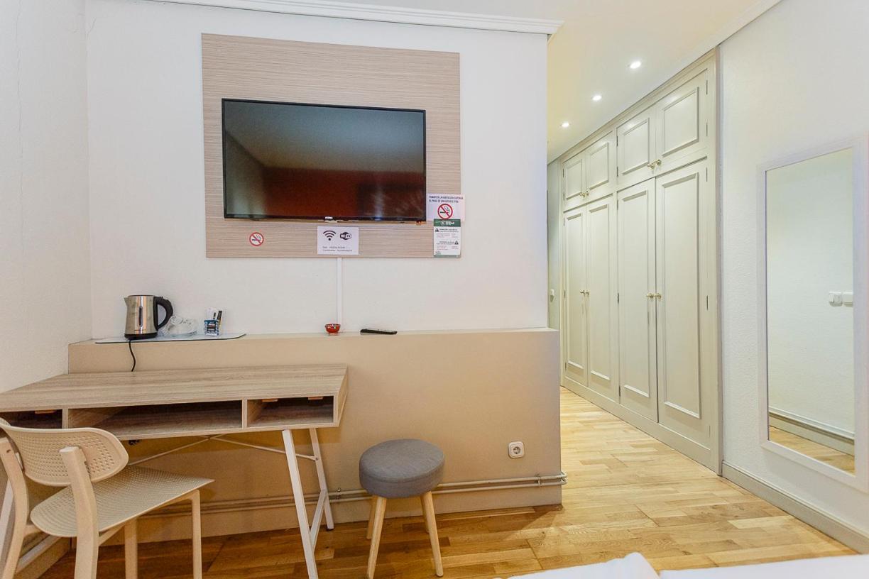 Hostal Rodas Pamplona Exteriér fotografie