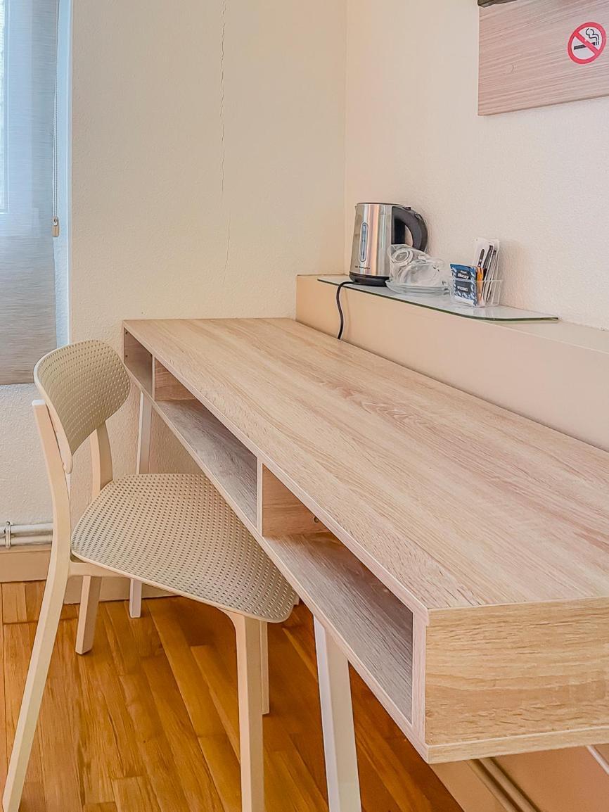 Hostal Rodas Pamplona Exteriér fotografie