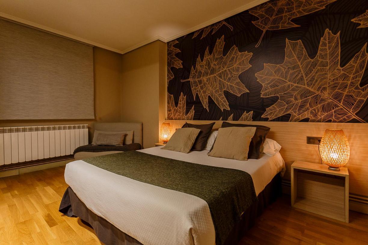 Hostal Rodas Pamplona Exteriér fotografie