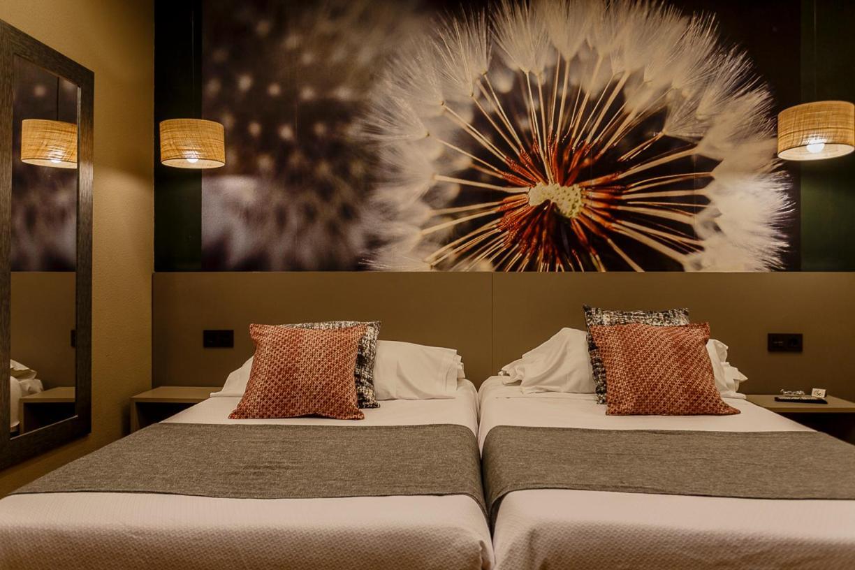 Hostal Rodas Pamplona Exteriér fotografie