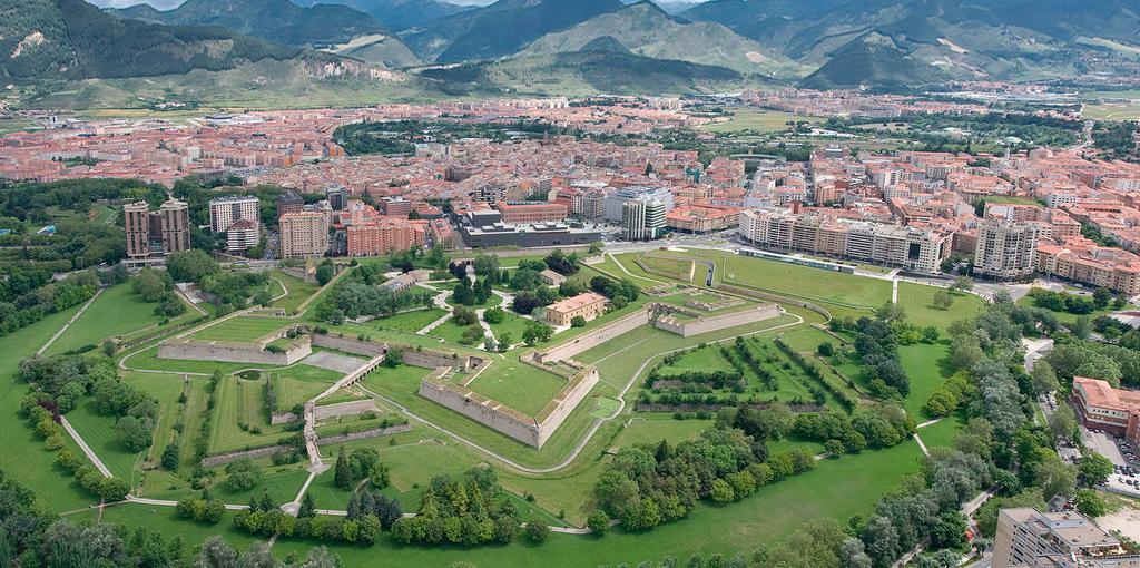 Hostal Rodas Pamplona Exteriér fotografie